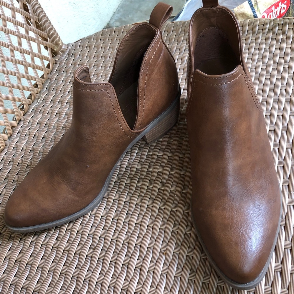 American eagle booties